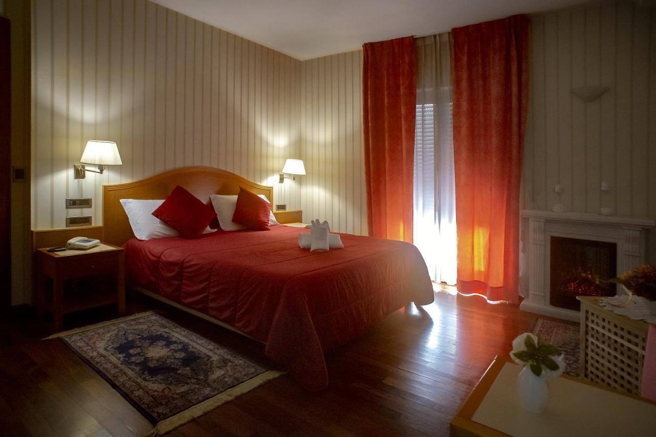 Hotel Lory & Ristorante Ferraro Celano Dış mekan fotoğraf