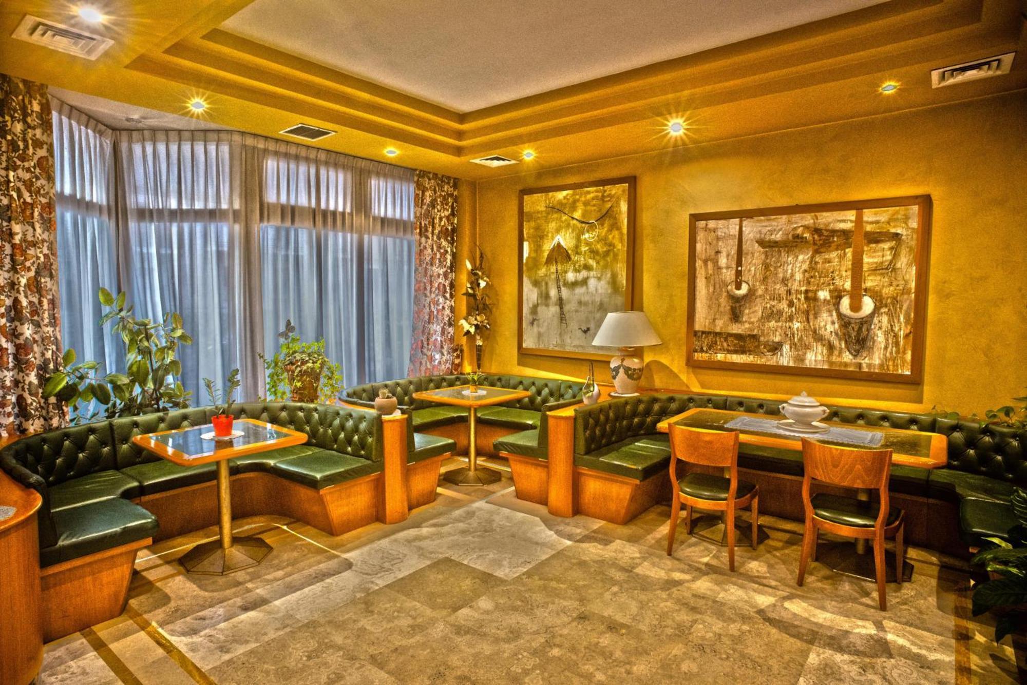 Hotel Lory & Ristorante Ferraro Celano Dış mekan fotoğraf